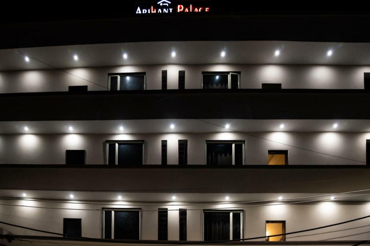 Hotel Arihant Palace , Katra カトラ エクステリア 写真