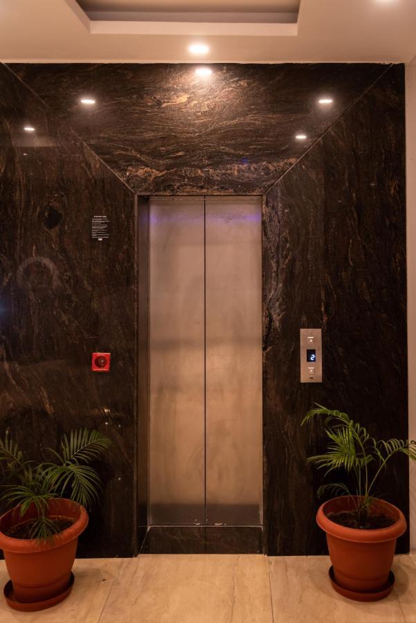 Hotel Arihant Palace , Katra カトラ エクステリア 写真